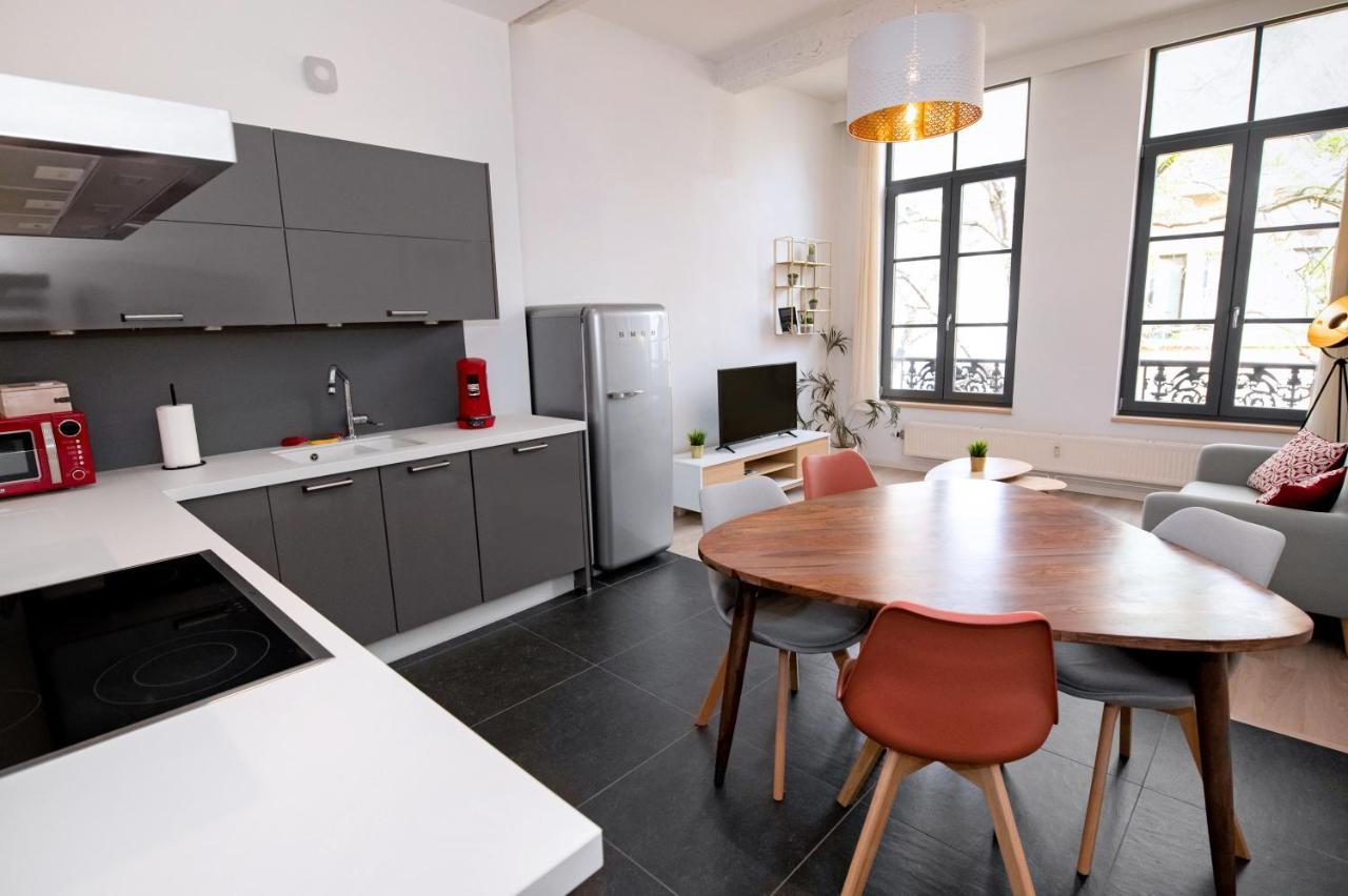 Les Cerisiers - Appart De Standing A Namur Centre ภายนอก รูปภาพ